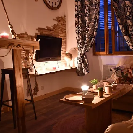 Le Cabanon H24,atypique,cosy,port,plage,wifi,netflix Lägenhet